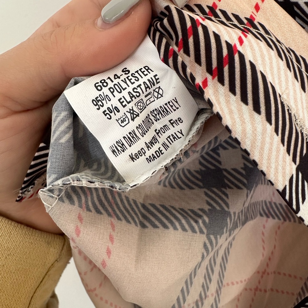 Boutique Lightweight Sheer Material Plaid Flannel Size Small EUC‎ - Picture 6 of 7